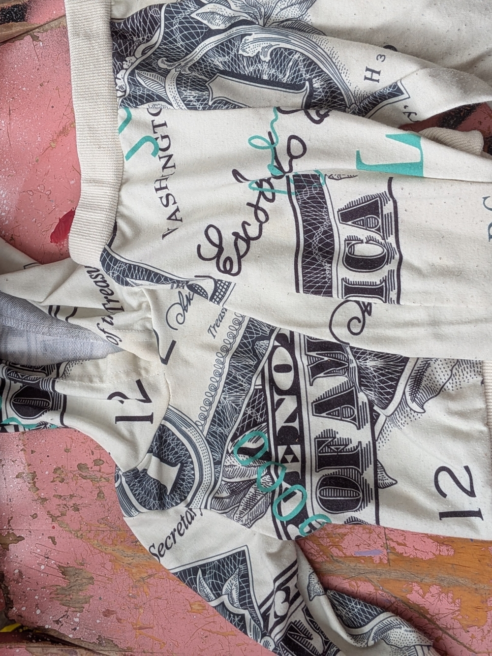 SHEIN Cream Leggings with Black Money Print and Teal Accents